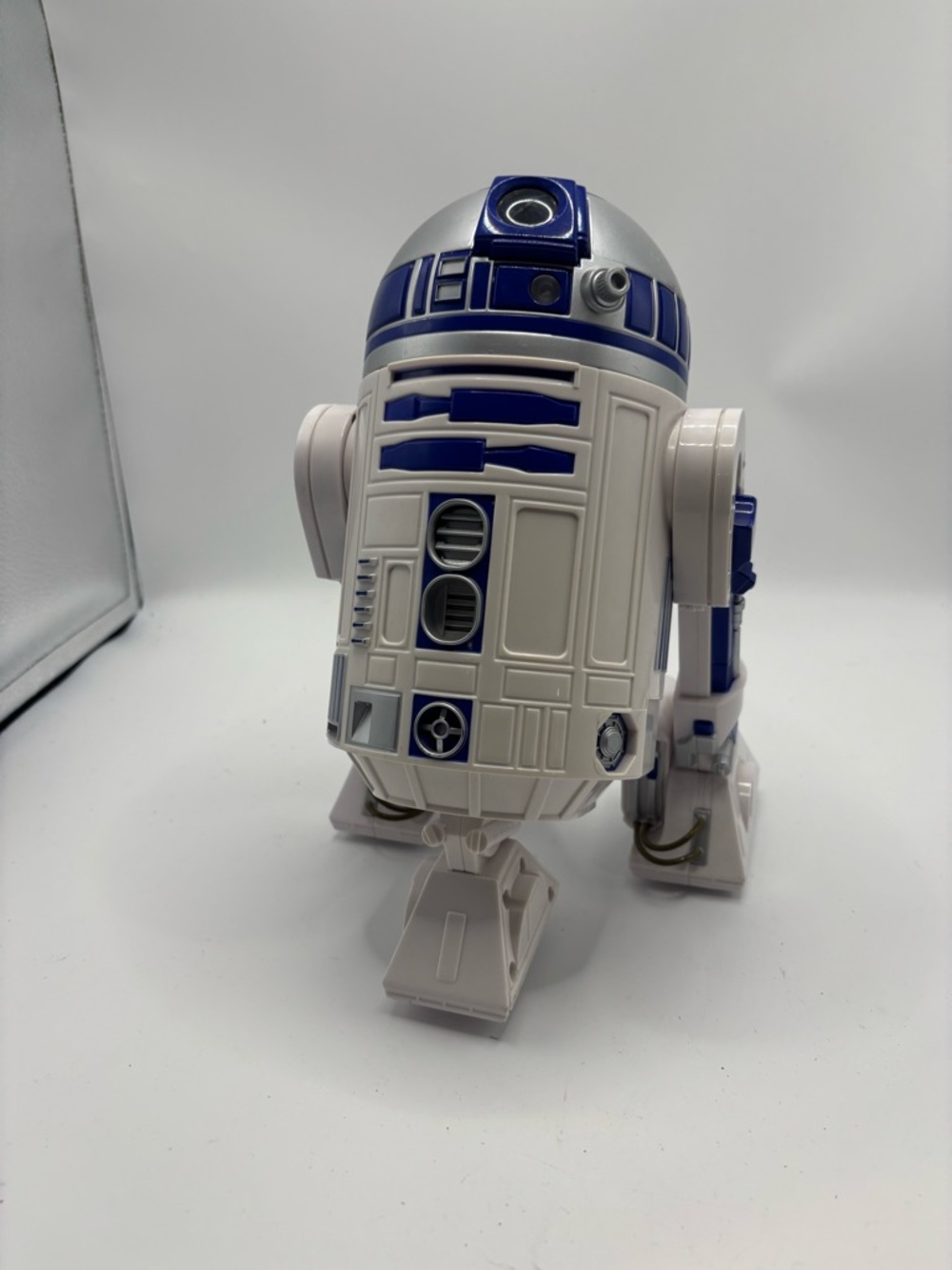 2015 Disney Store R2D2 - Star Wars R2-D2 Sound Activated Droid 10” Tested Works